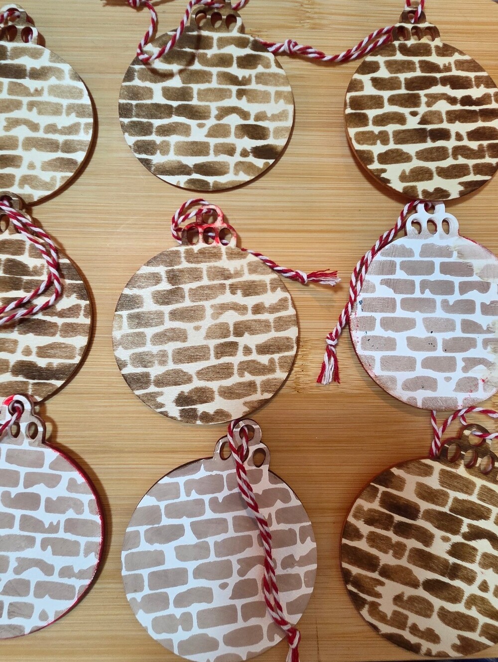 🎅 Handmade Wooden Disc Vintage Santa Christmas Ornaments - 12 Pack Set - Picture 14 of 16